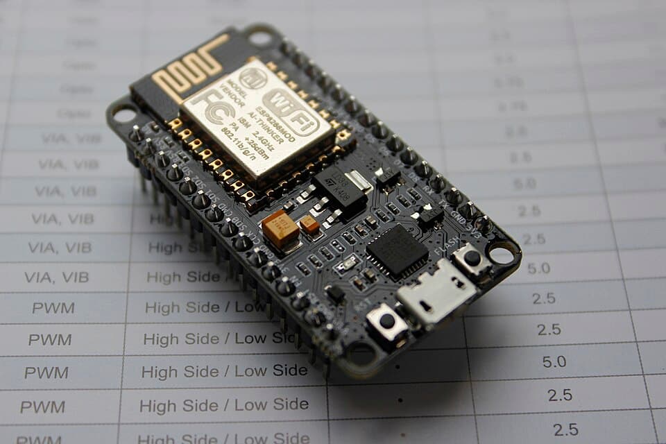 Board NodeMCU DevKit 1.0 ESP8266 (CP2102)